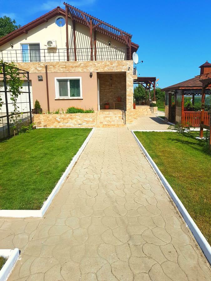 Nobless Villa Mereni  Exterior foto